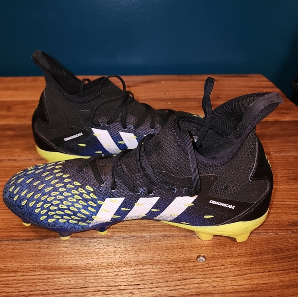 Adidas Predator Freak.3 soccer cleats - Picture 2 of 8